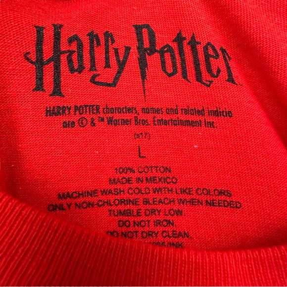 Harry Potter Gryffindor Red Graphic Crewneck Short Sleeve T Shirt - Picture 5 of 6